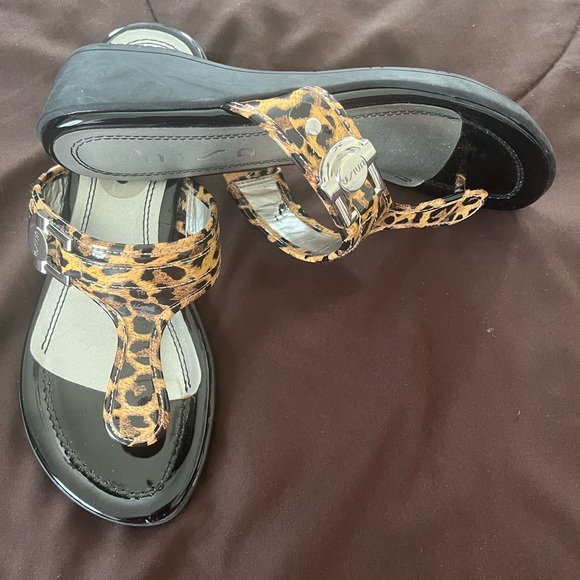 Leopard / Cheetah Flip Flops by Unisa - Picture 2 of 2